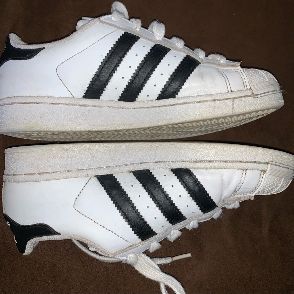 Adidas super stars